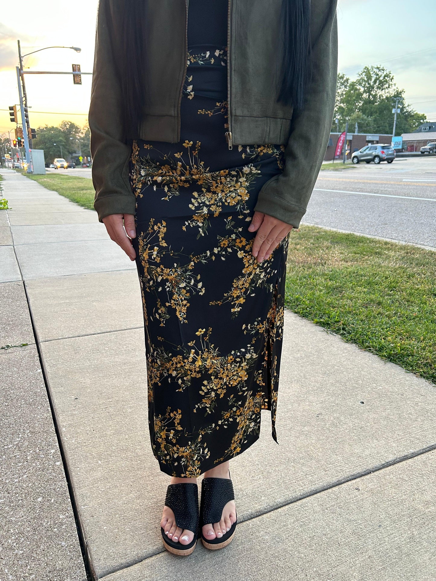 Floral Rouched Midi Skirt - BeLoved Boutique 
