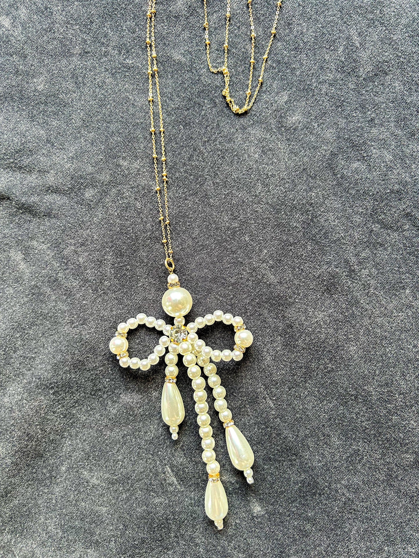 Pearl Bow Necklace - BeLoved Boutique 
